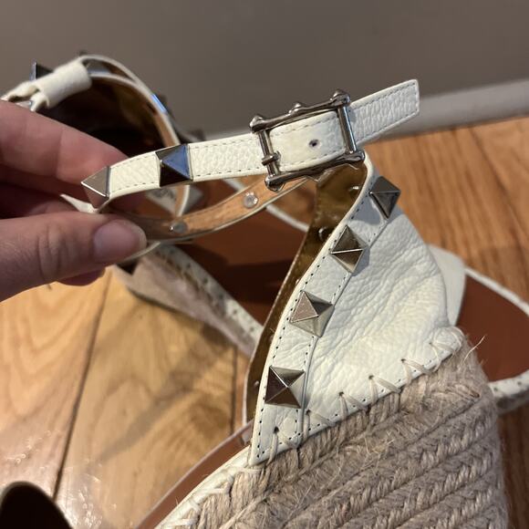 VALENTINO GARAVANI Rockstud Double Leather Wedge Espadrille Sandals Sz 39 / 9 - Picture 11 of 13